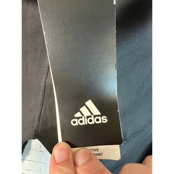 Adidas black leggings, sheer design packets, Capri activewear Athleisure casual - Picture 5 of 12